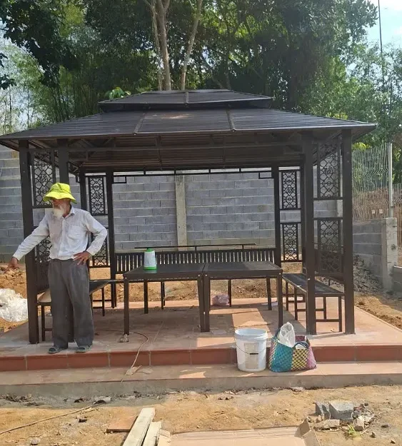 Chòi sân vườn thép hình chữ nhật mái kẽm