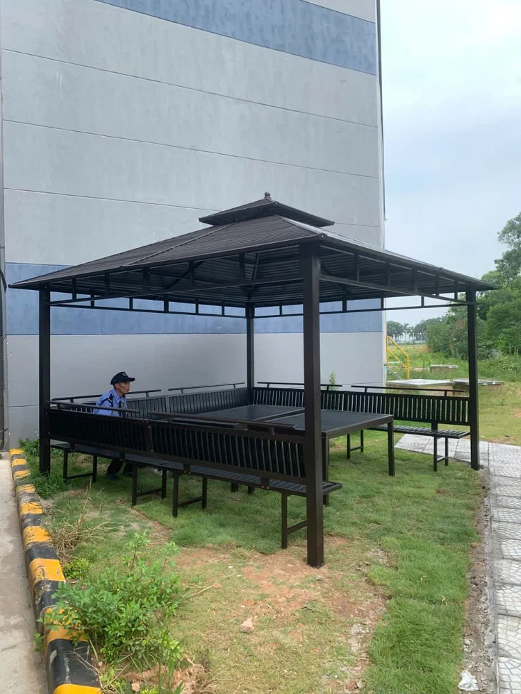 Quyết định lắp chòi nghỉ trong khuôn viên nhà máy thể hiện sự quan tâm của Ban Lãnh Đạo BHFlex đối với công nhân viên