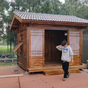 Lầu trà phong cách Nhật bằng gỗ đang trong quá trình sản xuất