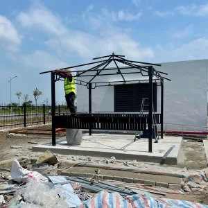 Khung cột đang dần hình thành