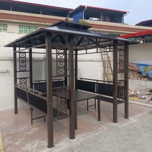 Mẫu chòi nghỉ sân vườn đẹp giá rẻ có đầy đủ bàn và ghế