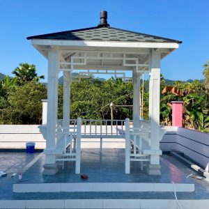 Nhà chòi sân vườn gỗ hiện đại màu trắng