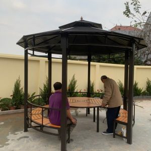 Nhà chòi sân vườn hình tròn bằng thép