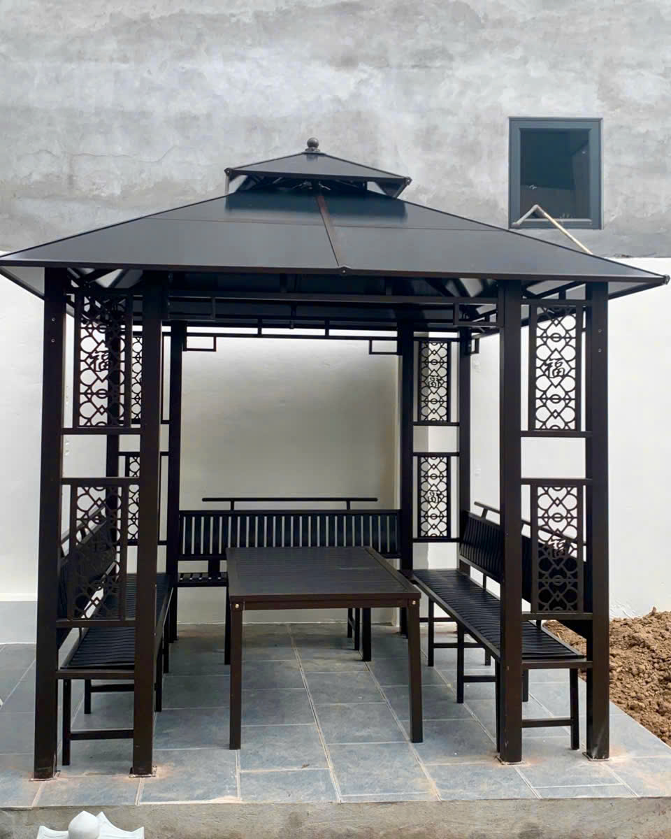 Nền móng được gia chủ chuẩn bị trước theo kích thước mà "Vua Chòi Việt" đã đưa