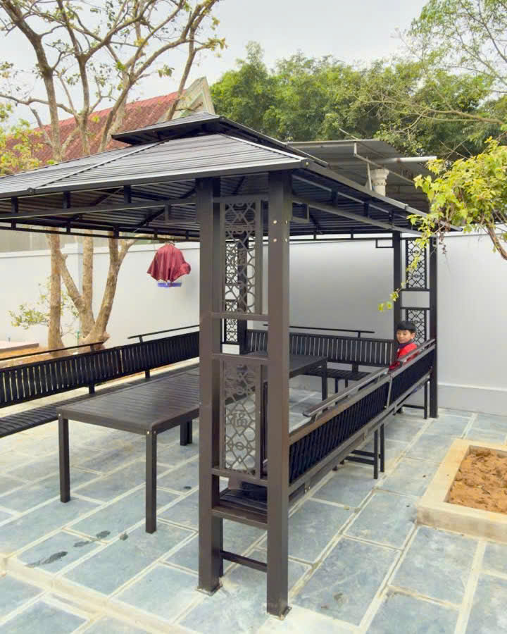 Nhà chòi sân vườn lắp ghép bằng sắt