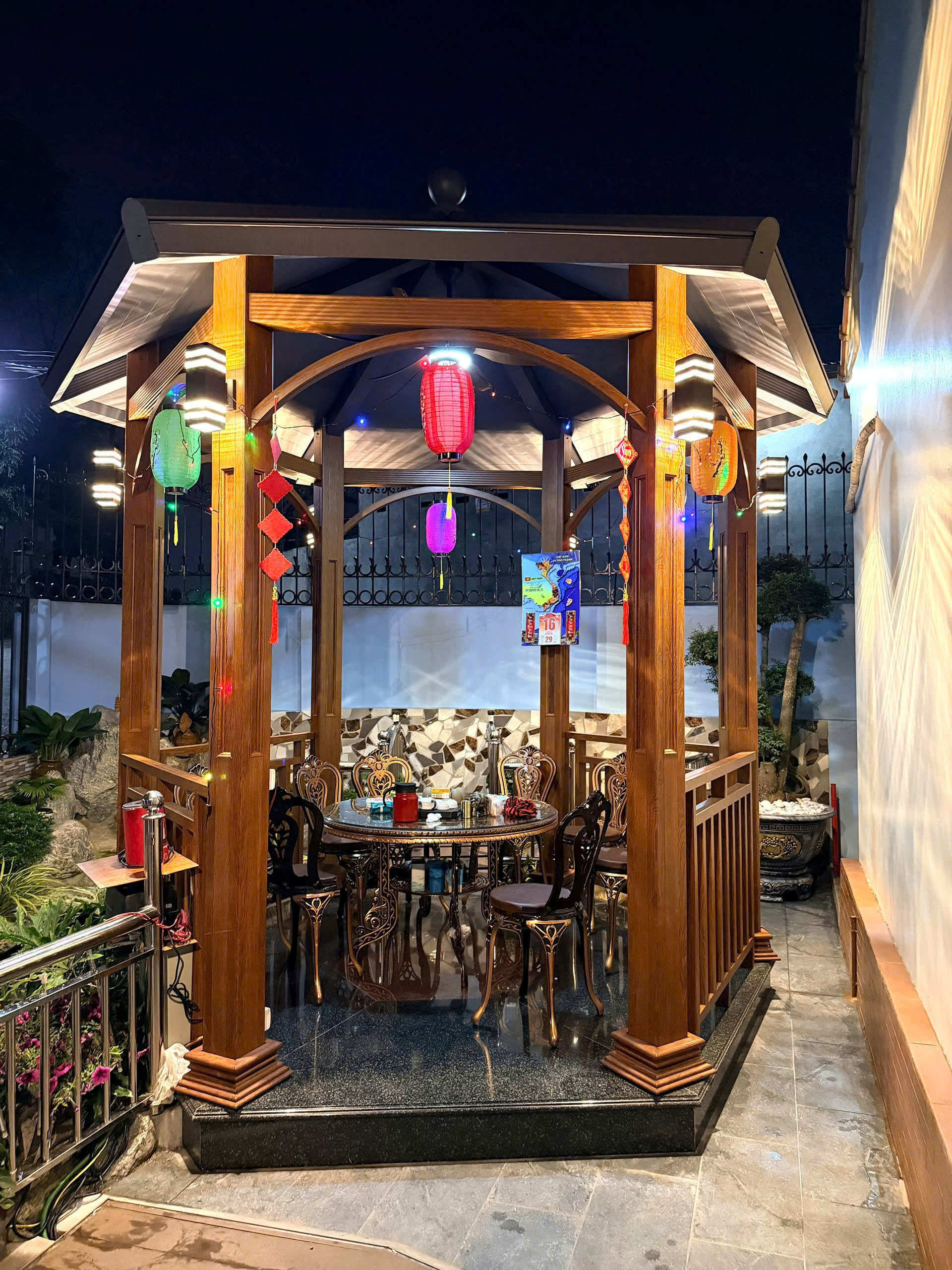 Thi công chòi sân vườn hợp kim nhôm lục giác tại Phú Thọ