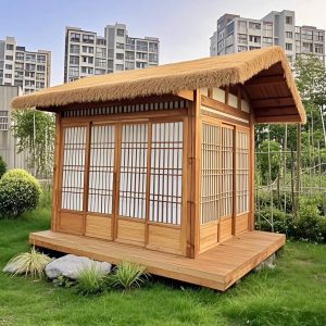 Mái nhà chòi kiểu Nhật cũng có thể được lợp bằng cỏ nhân tạo