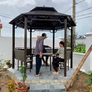 Chòi thép sân vườn lục giác mái kẽm