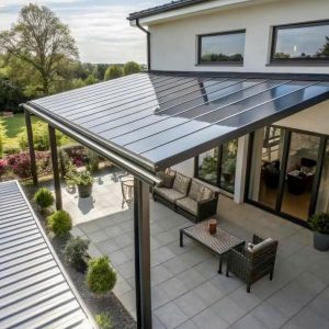 Mái có độ dốc vừa phải nhằm thoát nước mưa nhanh chóng