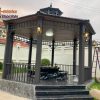 Chòi sân vườn sắt bát giác