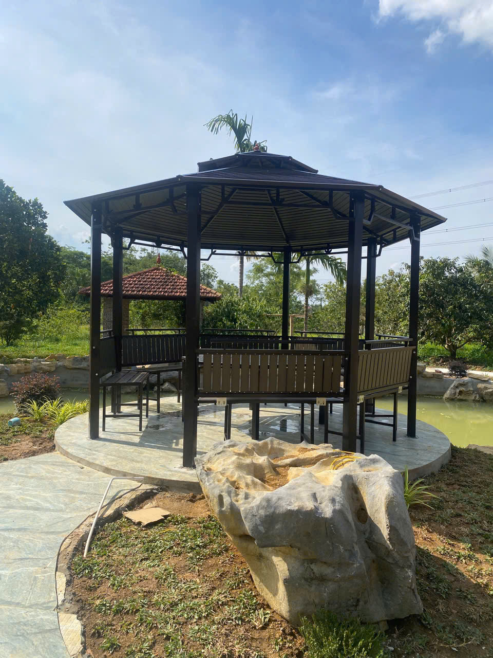 Chòi sân vườn bát giác tại Hòa Bình